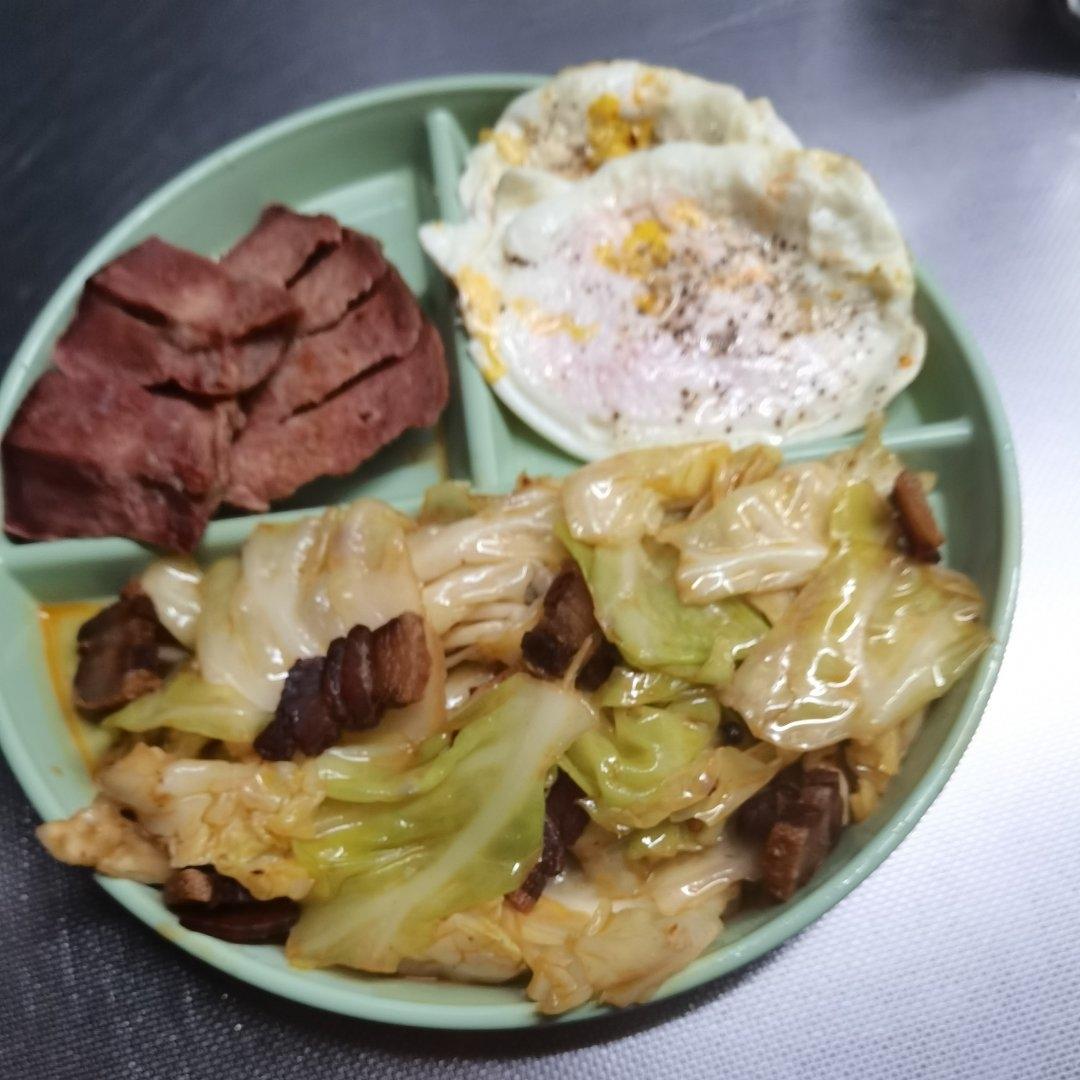 阿婆手撕包菜
