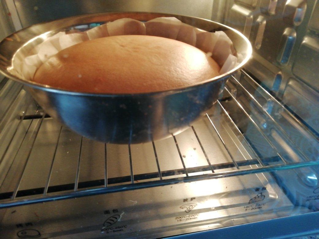 烤箱做蛋糕（戚风蛋糕的做法）