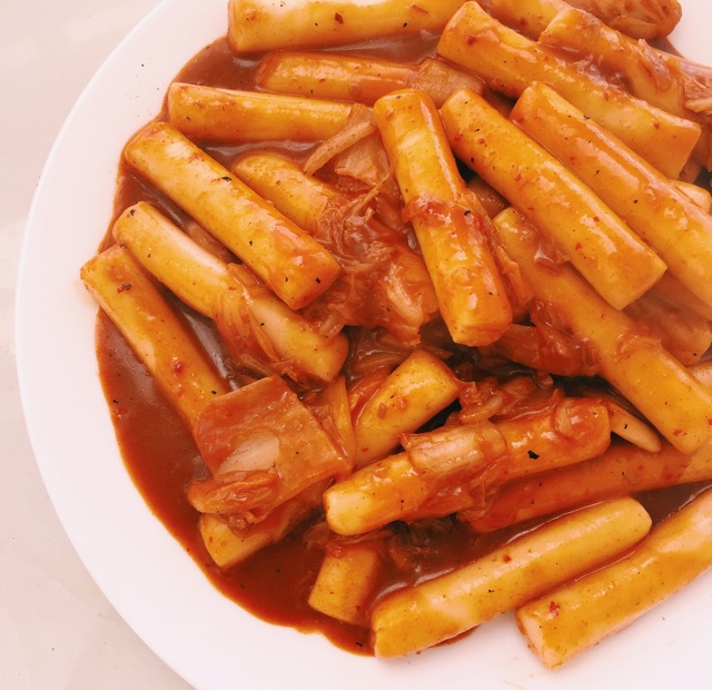 泡菜炒年糕
