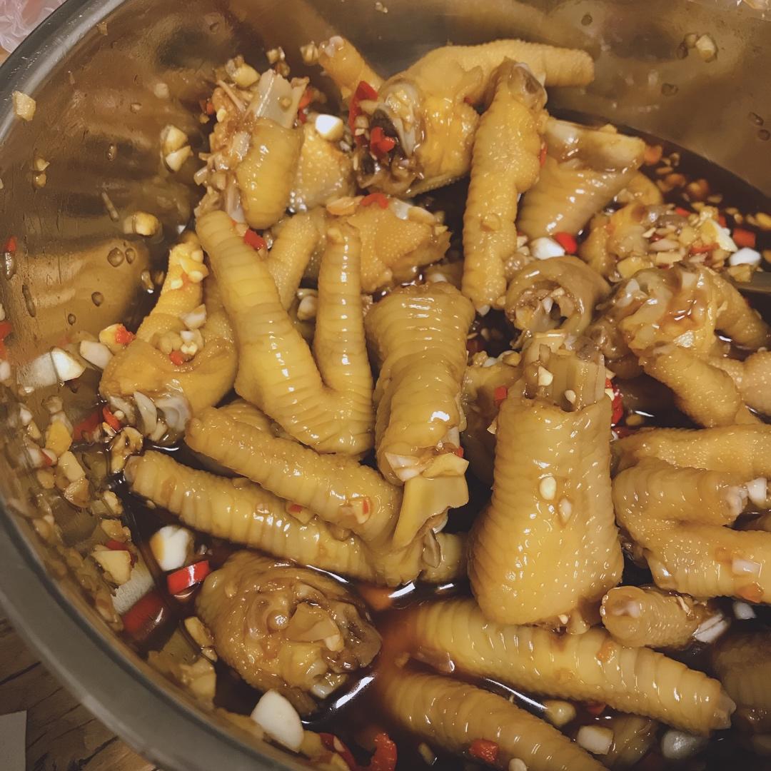 绝对不会后悔的酸辣鸡爪