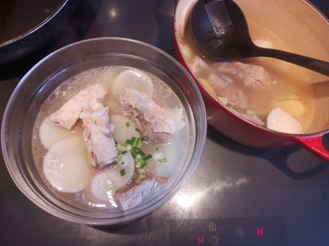 清炖排骨萝卜汤