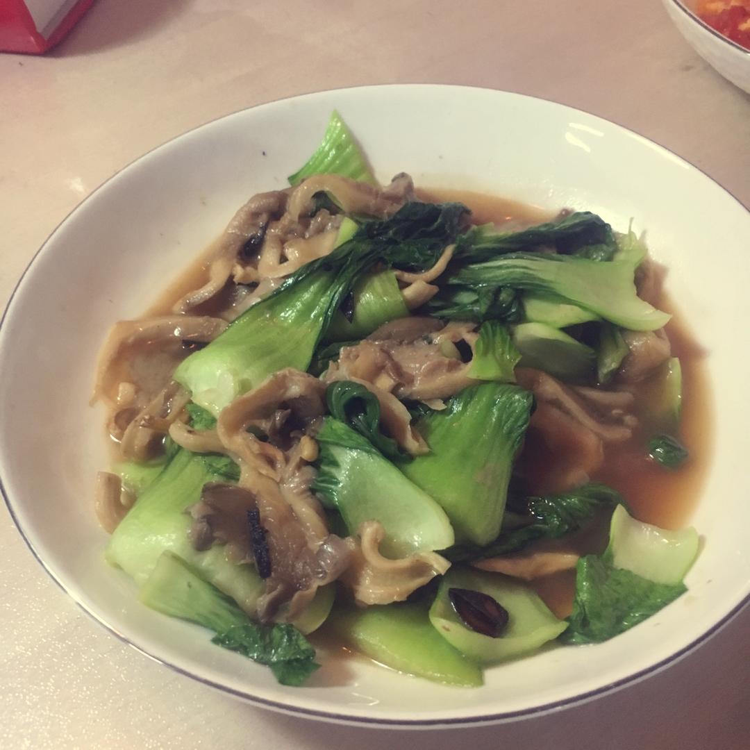 平菇炒青菜