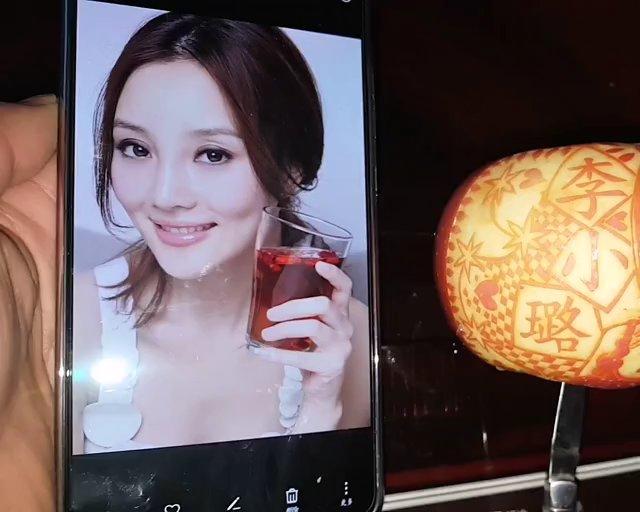 苹果雕刻李小璐人物肖像的做法