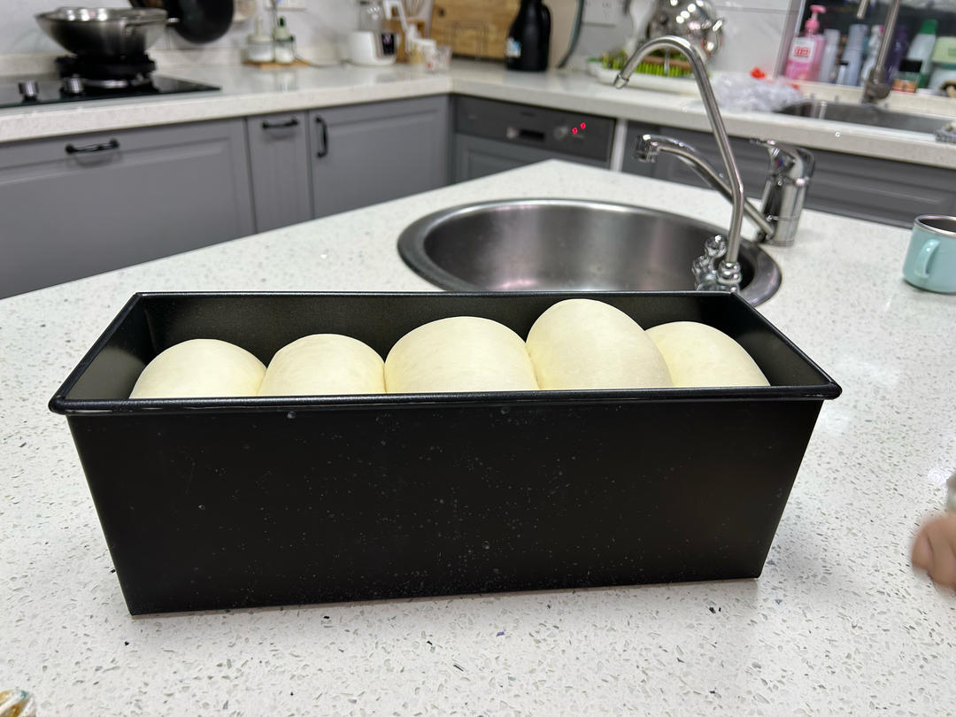 软到拿不起来的生吐司