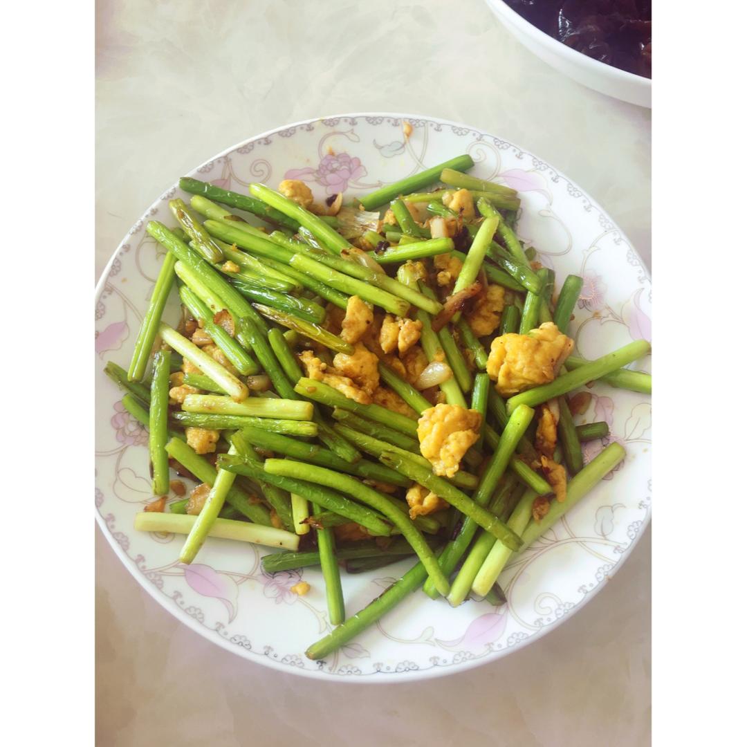 蒜薹炒鸡蛋