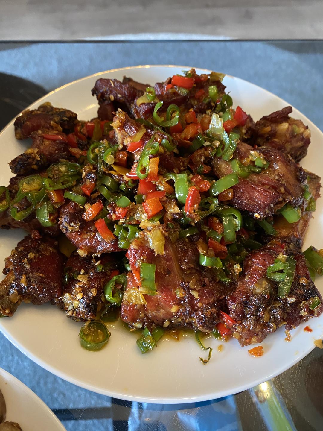 椒香排骨的做法