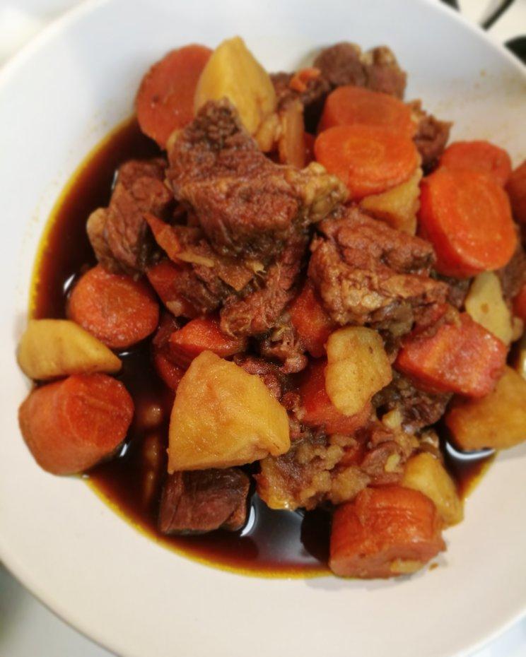 红烧牛肉土豆 （独家秘制）