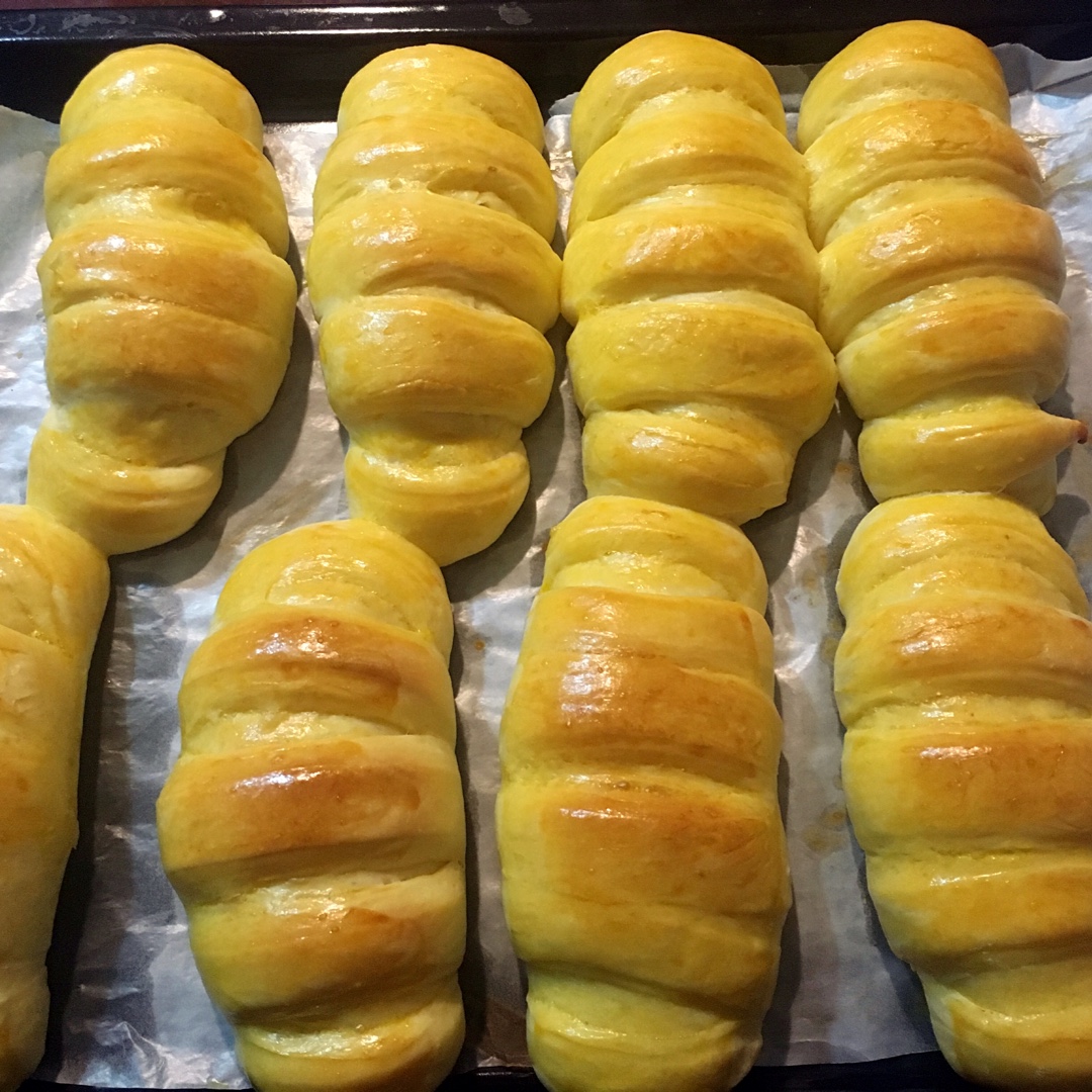 毛毛虫肉松面包
