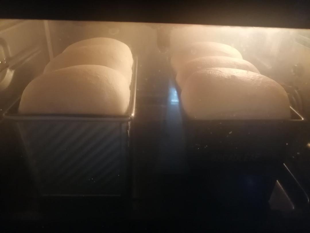 100%无水牛奶吐司