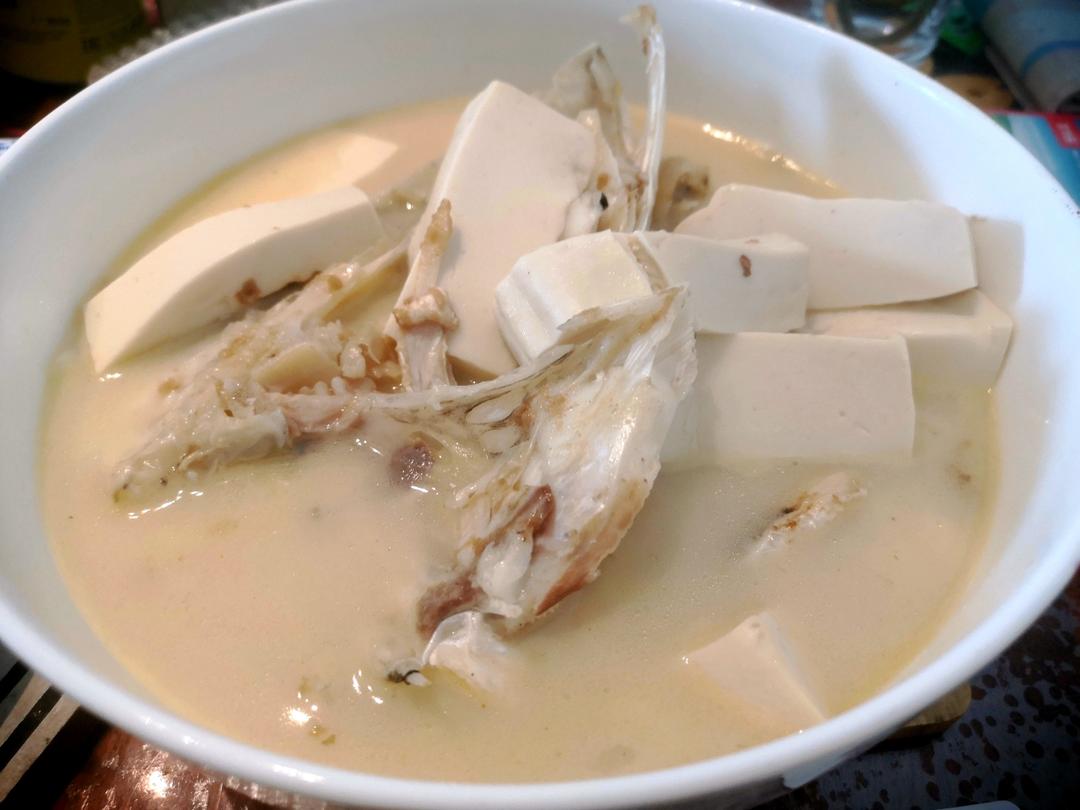 鱼头豆腐汤