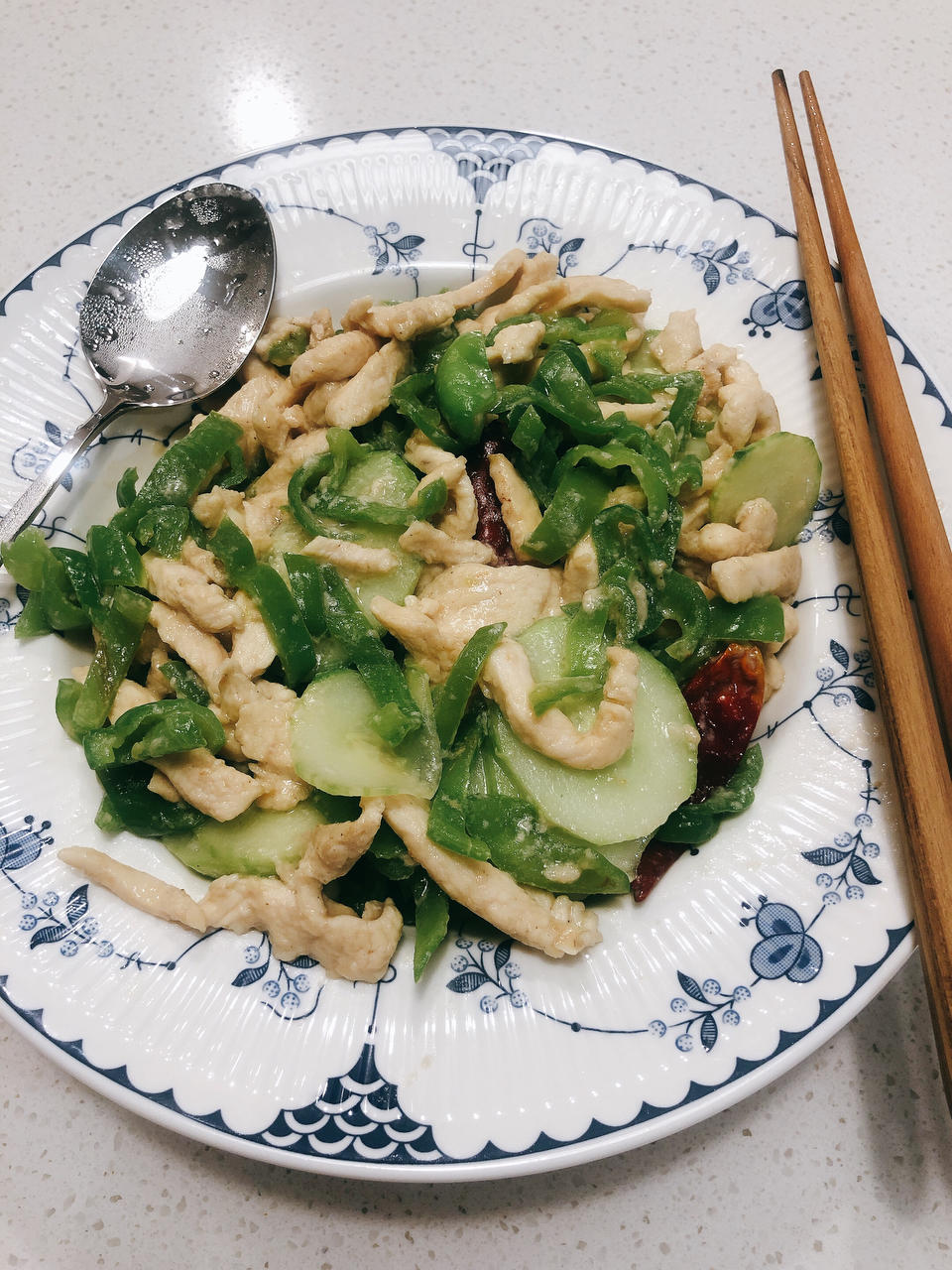 鸡丝炒青椒（鸡肉不老）
