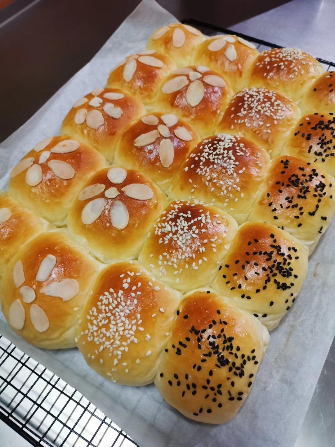 超绵软的小餐包