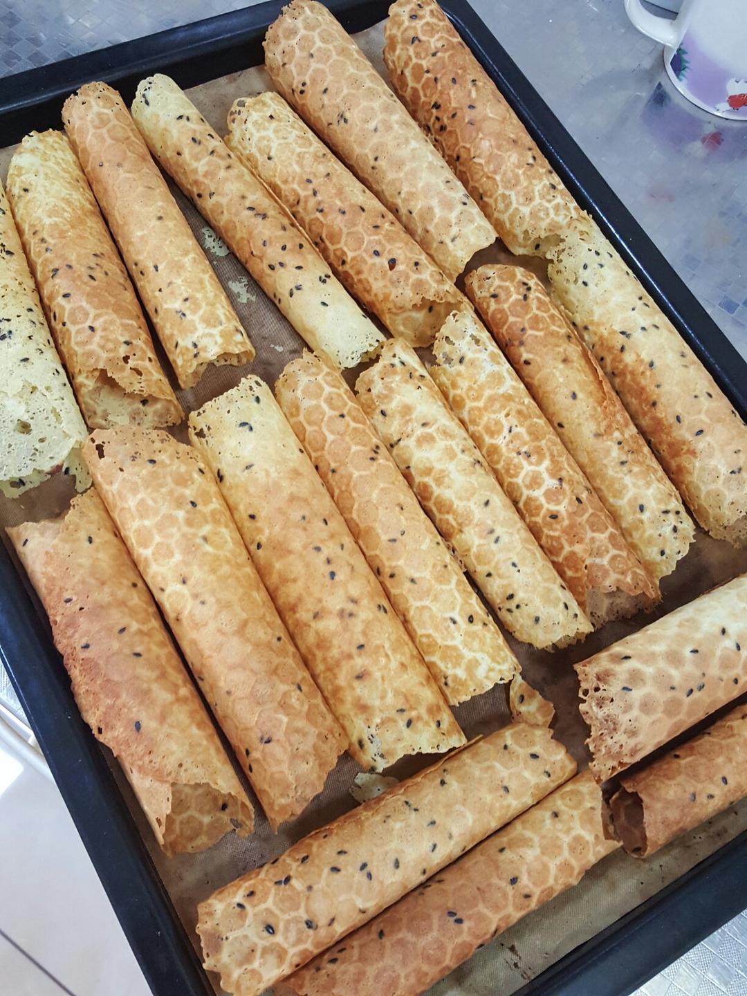 黑芝麻蛋卷的做法