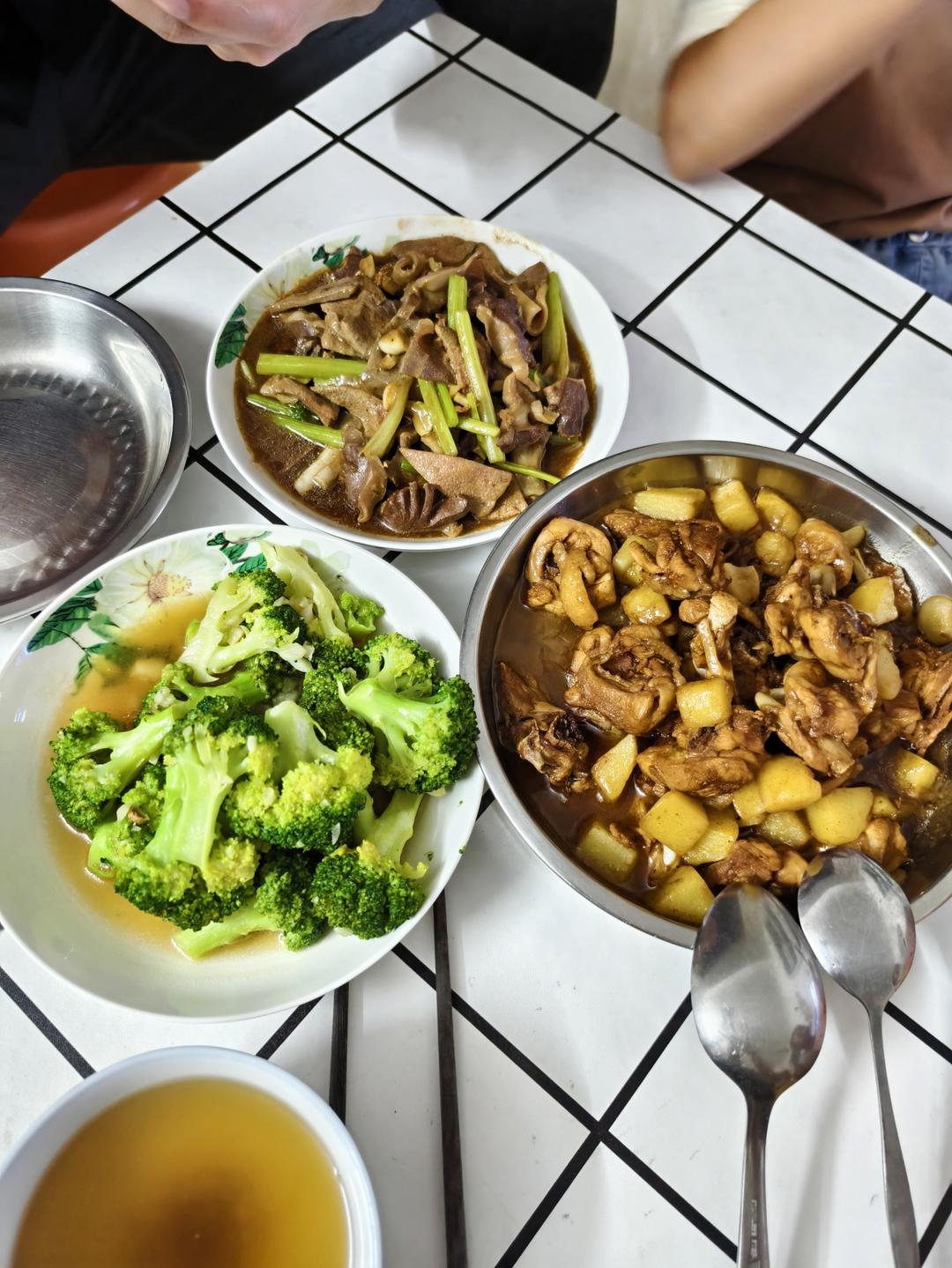 这样炒的猪肝鲜嫩入味，一点都不腥，特别好吃😋