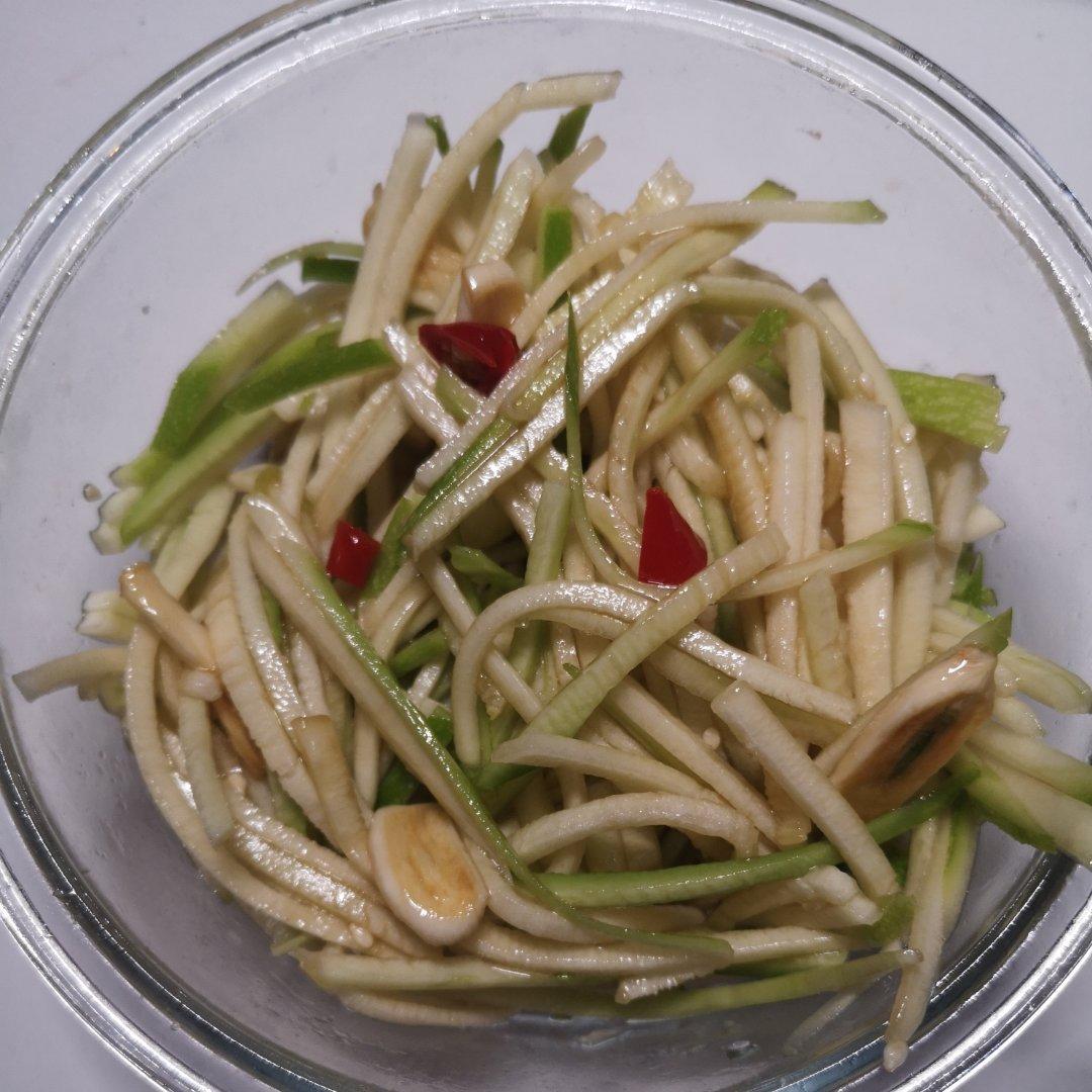 一定要试试的清新爽口凉拌西葫芦