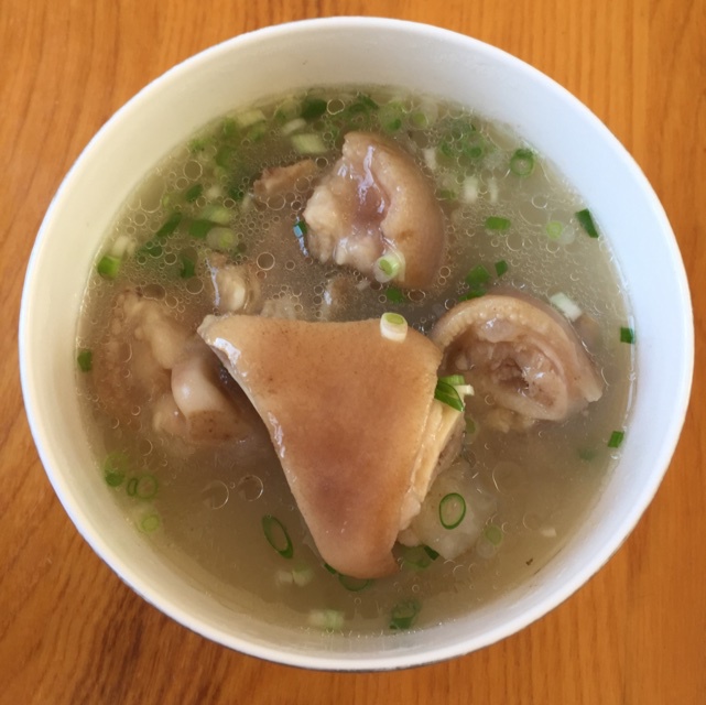 黄豆猪脚汤
