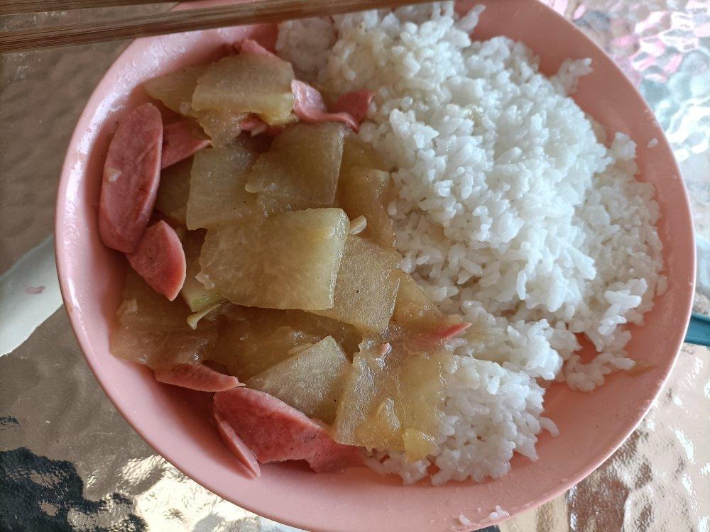 火腿肠炒冬瓜--超简单