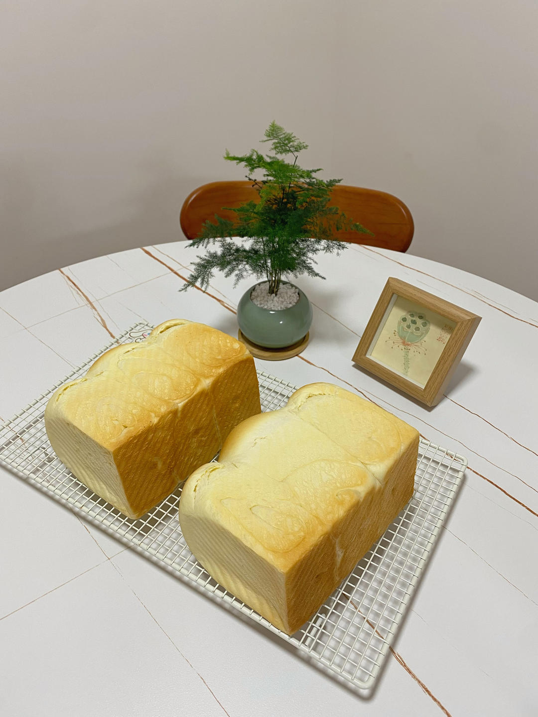 奶香纯粹的重料淡奶油吐司