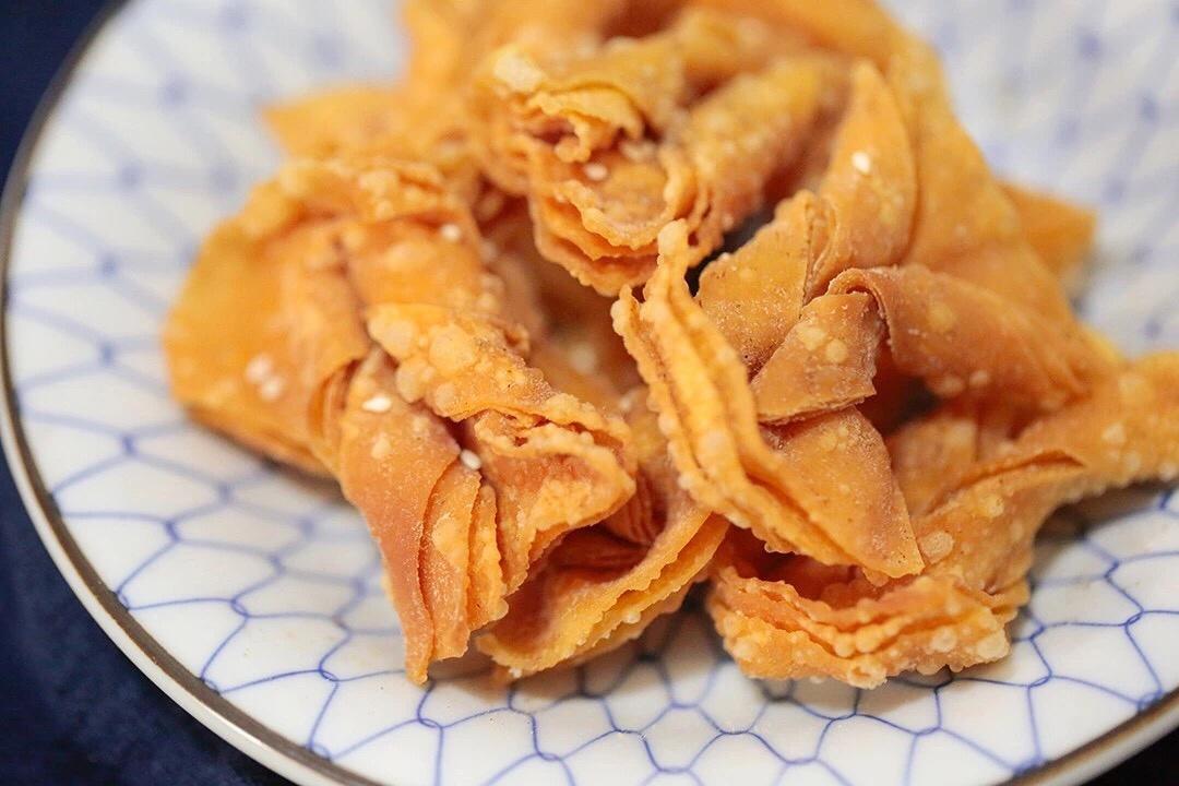 馄饨皮版椒盐排叉的做法