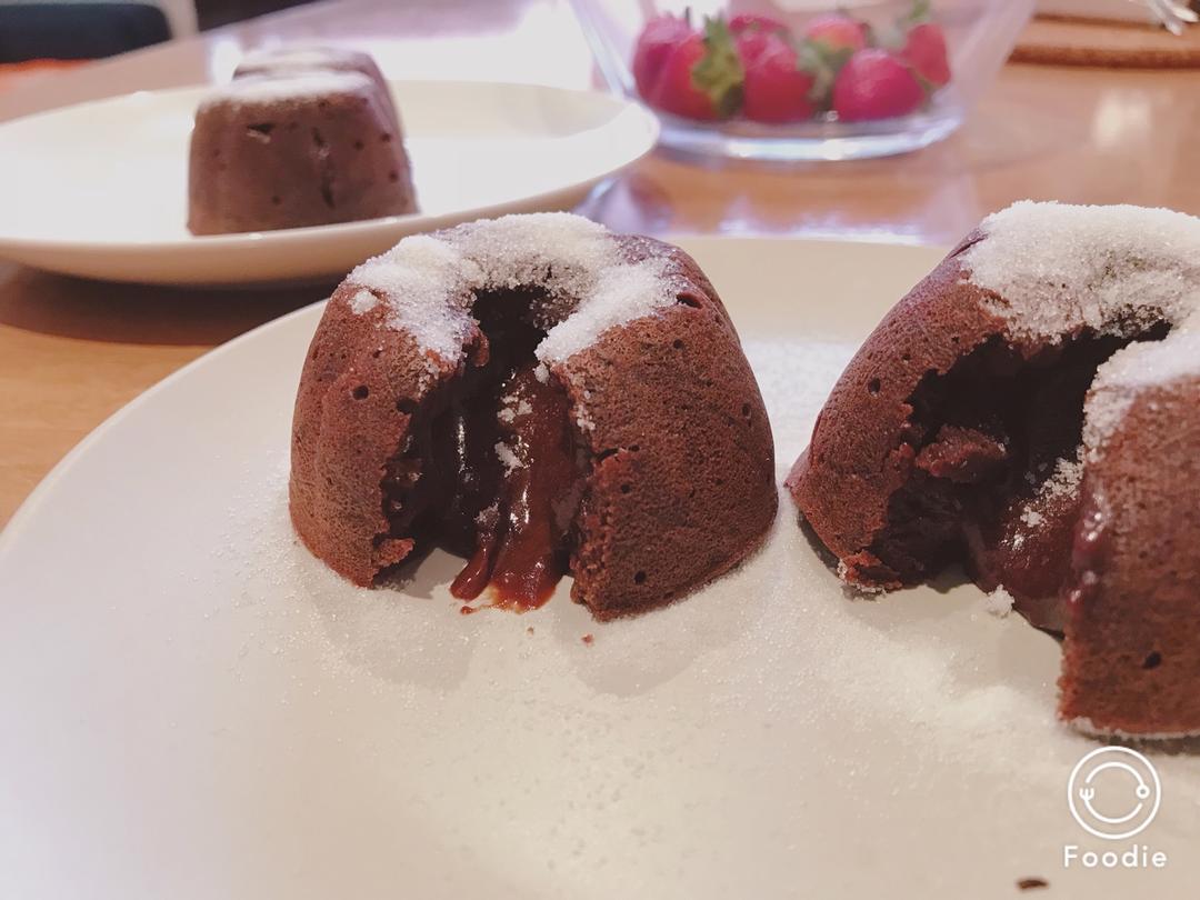 巧克力熔岩蛋糕(全图文超简单)