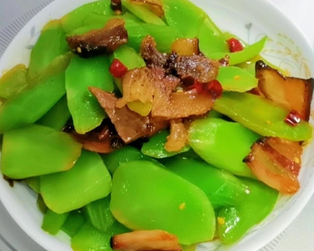 莴笋炒腊肉的做法
