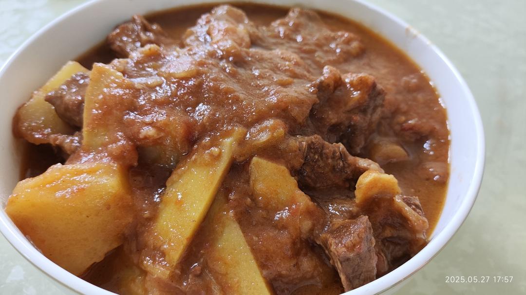 红烧牛肉土豆 （独家秘制）