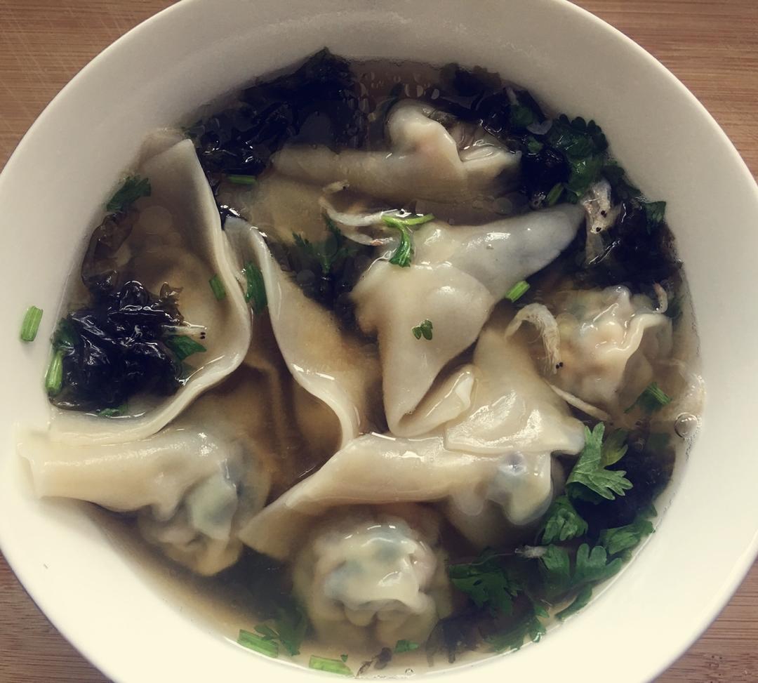 小白菜鲜肉鸡汤馄饨