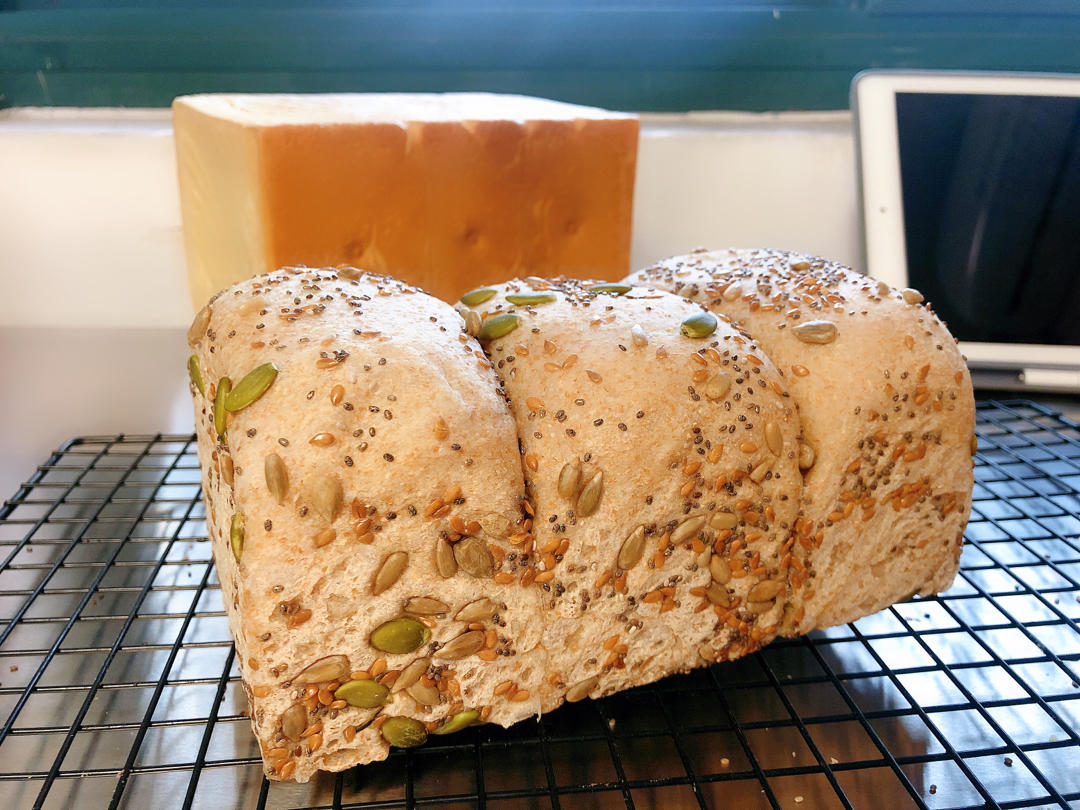 所有女生：呼声最高的无油无糖全麦吐司