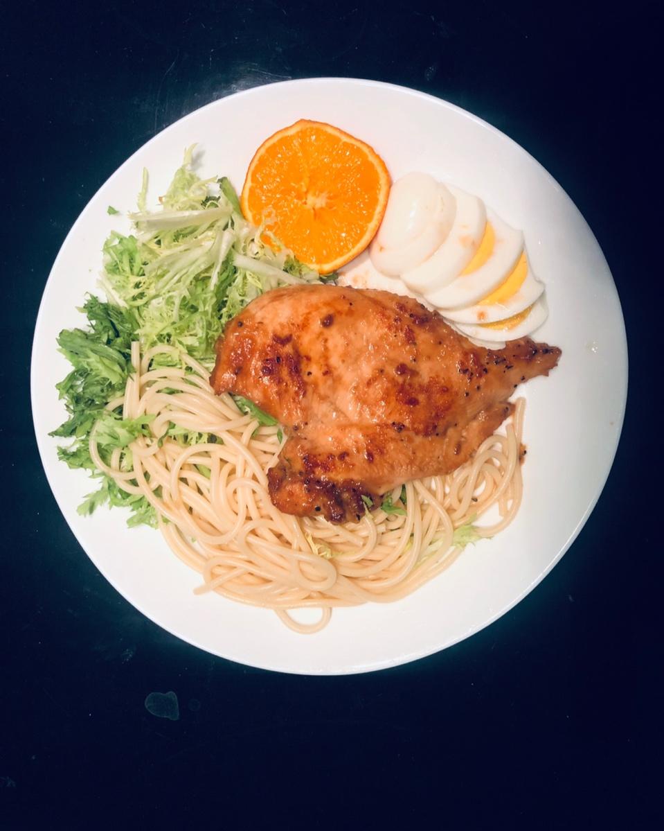 低脂超滑嫩的香煎鸡胸肉