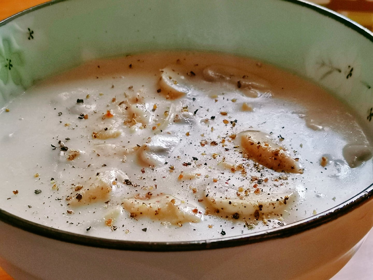 【减脂餐No.4】超浓郁的奶香鸡肉蘑菇汤