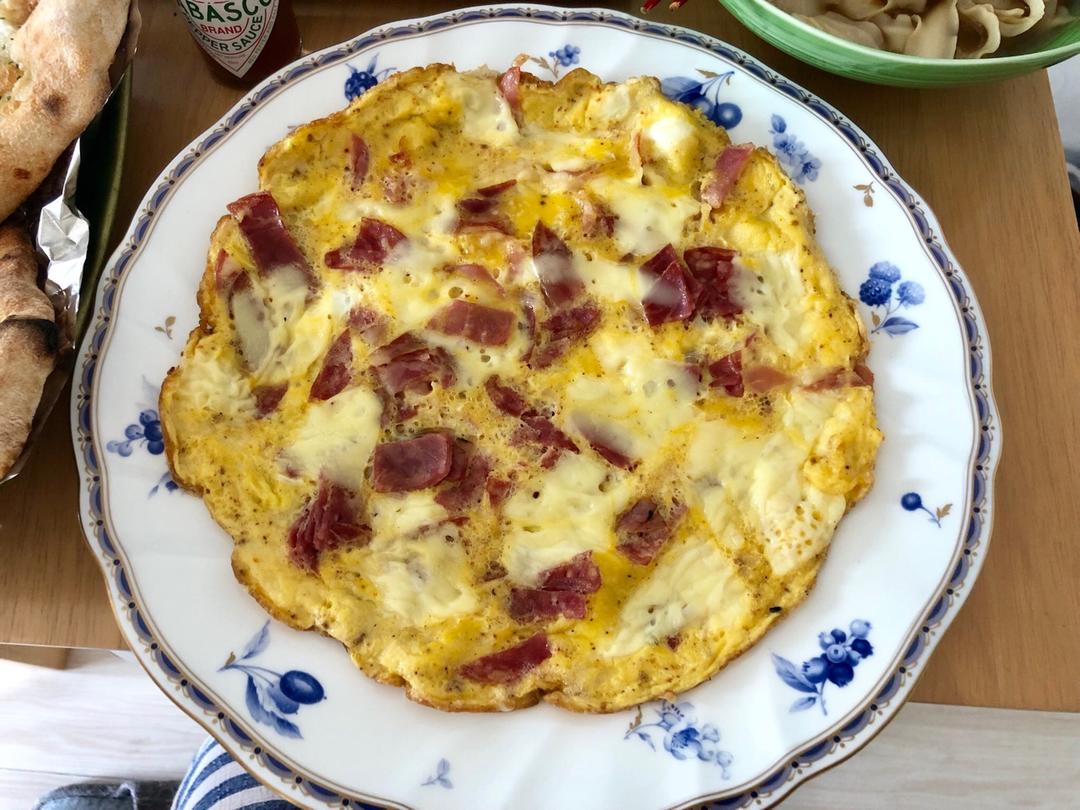 培根芝士鸡蛋卷饼