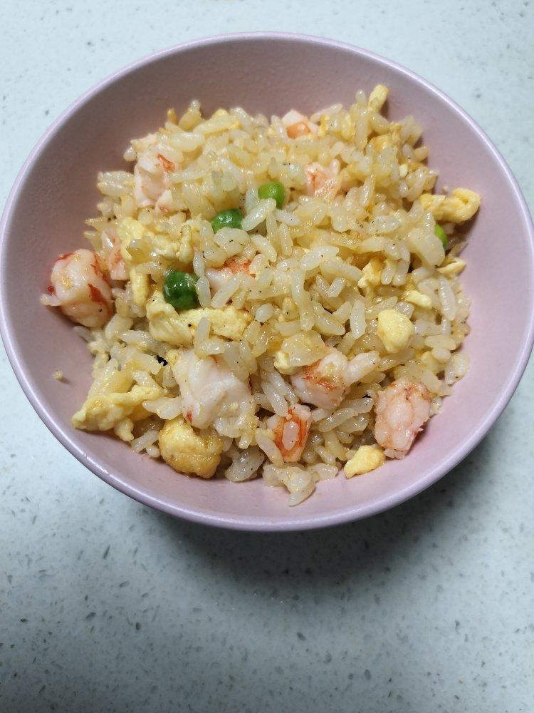 粒粒分明虾仁蛋炒饭