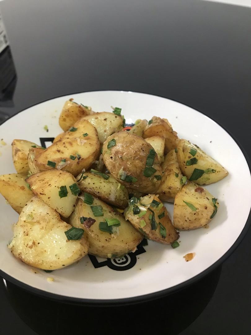 【小高姐】香辣土豆 浓郁调料包裹着的干甜小土豆