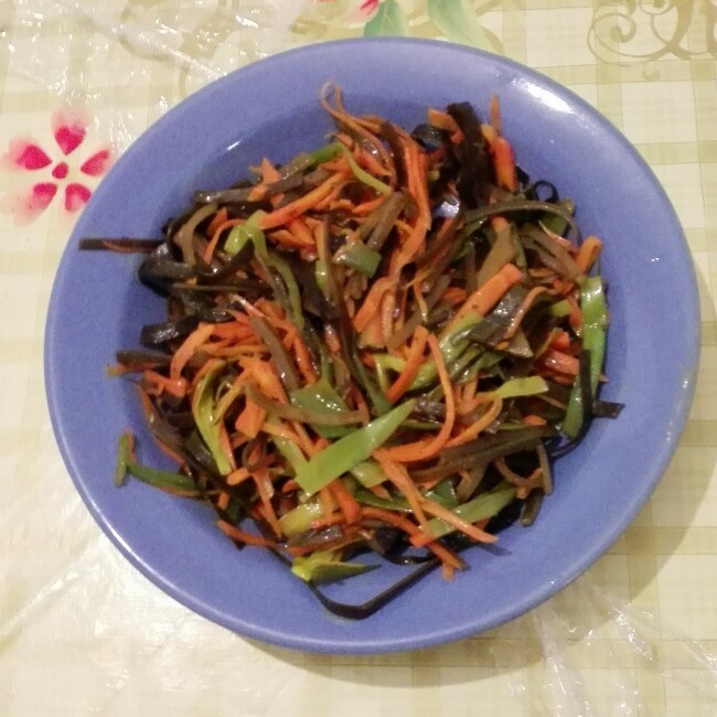 胡萝卜炒海带丝