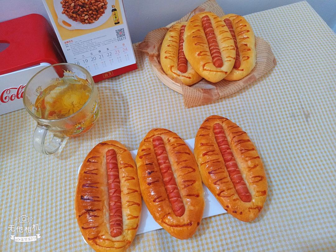 经典的热狗面包！非常简单的整形方法！