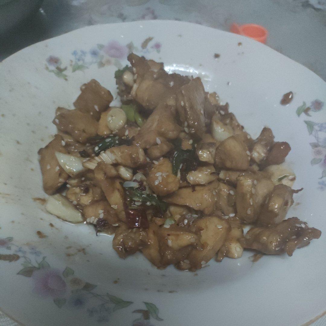 外酥里嫩的麻辣鸡丁 | 马克西姆微压不粘锅