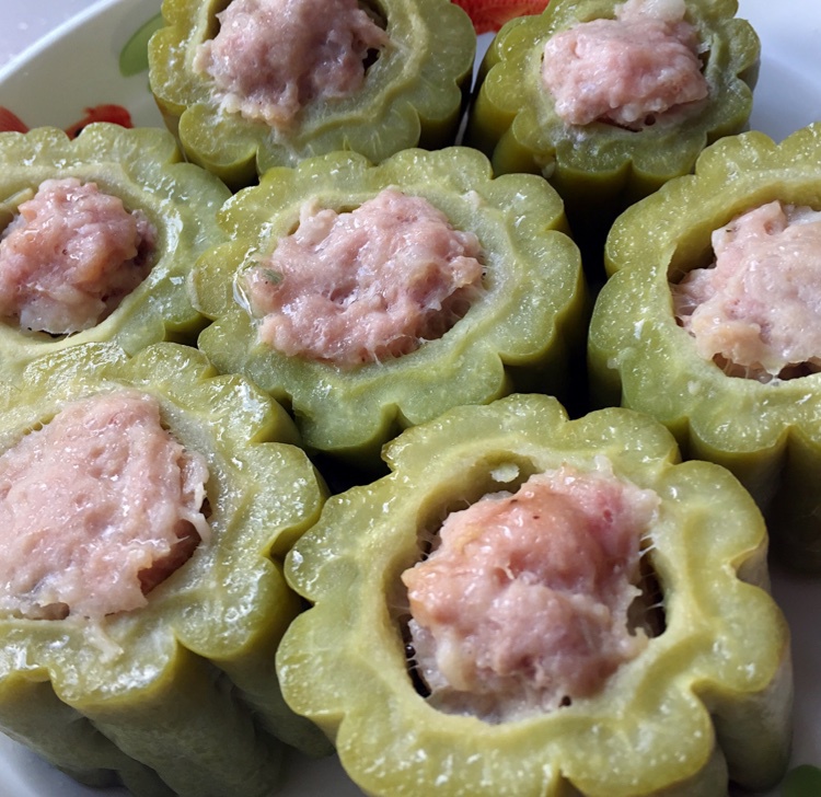 家常菜 苦瓜酿肉 给胖胖老公做好吃的做的苦瓜酿肉