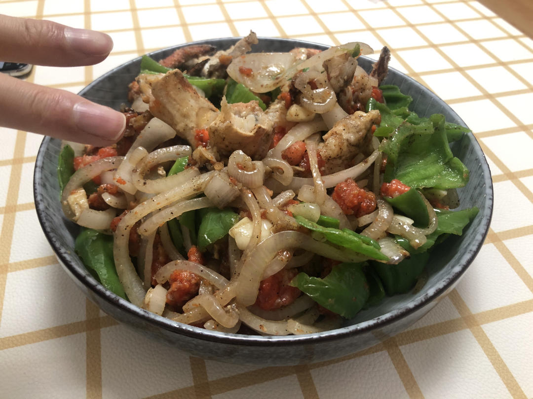 好吃到跳的椒盐面包蟹