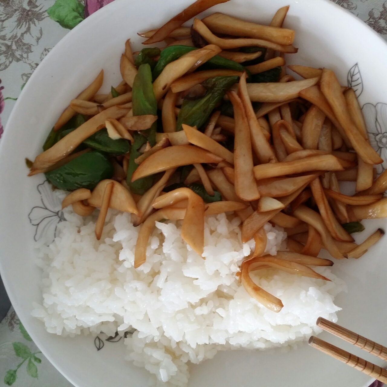 青椒素炒杏鲍菇
