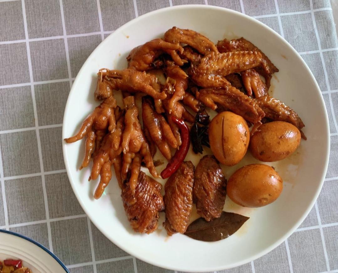 “销魂”卤鸡爪