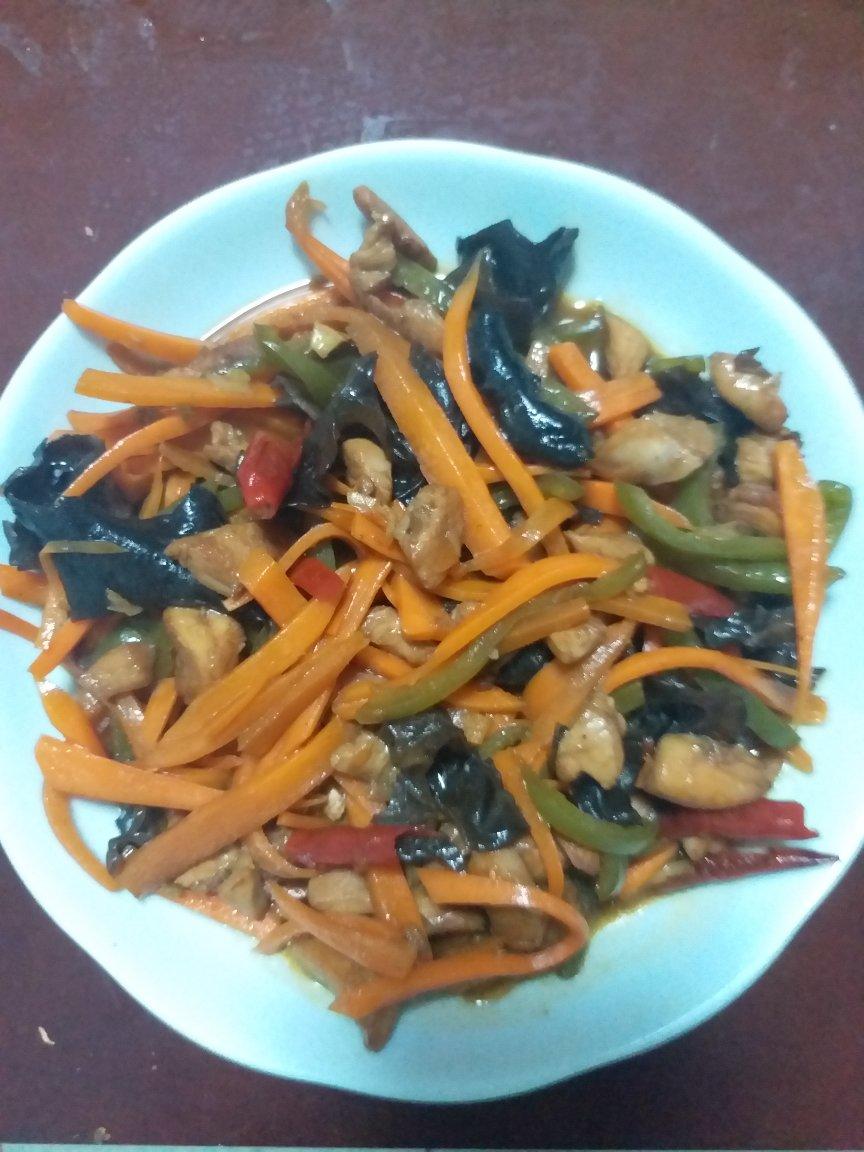 🌟传统版糖醋汁鱼香肉丝，大人孩子的最爱，我也喜欢吃，不放豆瓣酱才是老味道，快来试试吧。