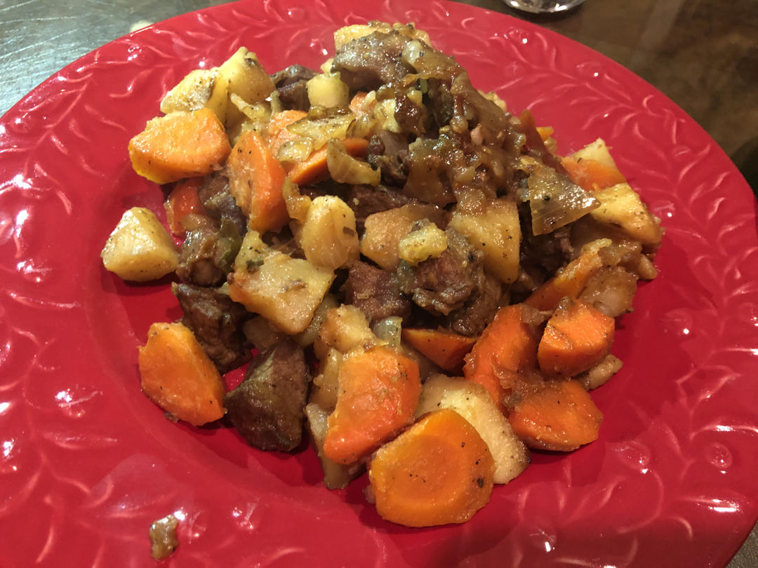 土豆🥔红萝卜🥕烧排骨