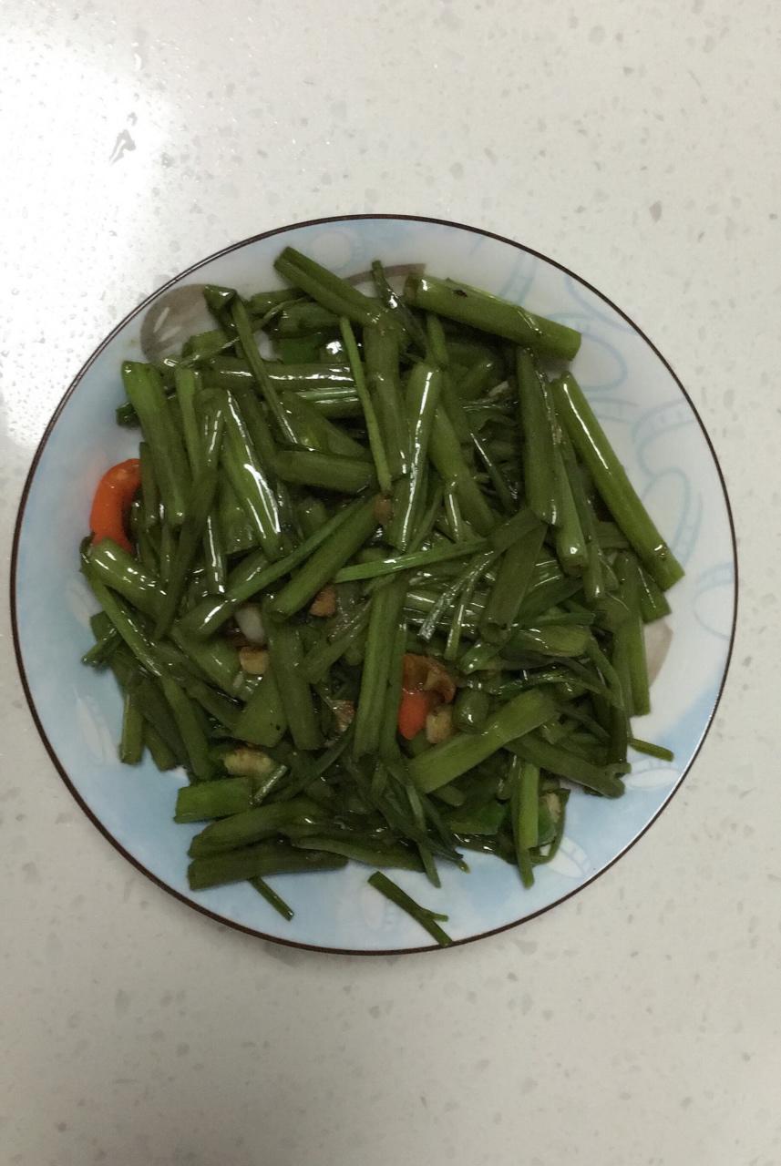 炝炒空心菜（不黑的秘密）