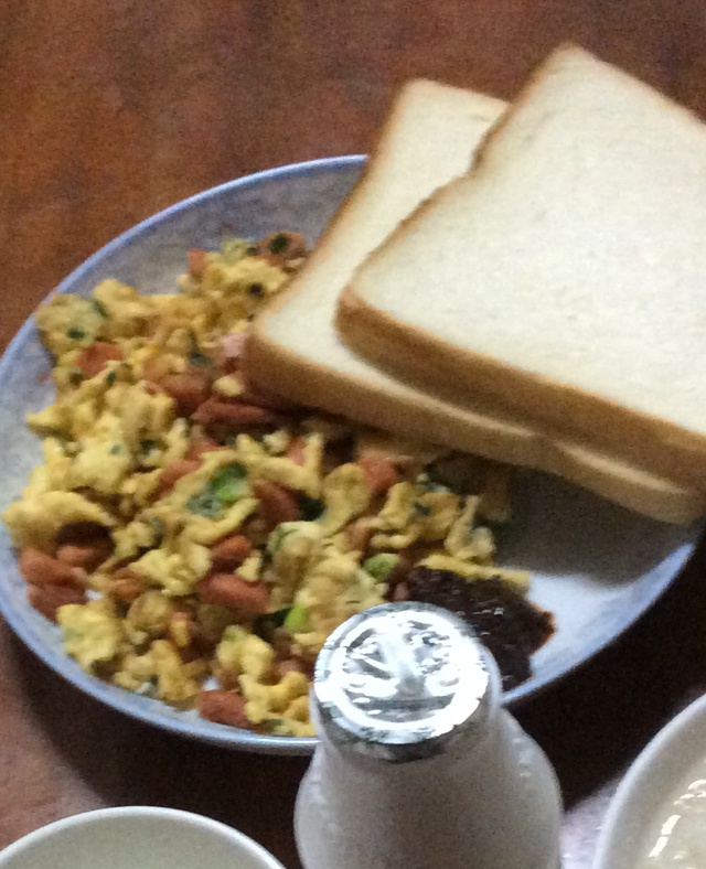 火腿炒鸡蛋 （快手下饭）