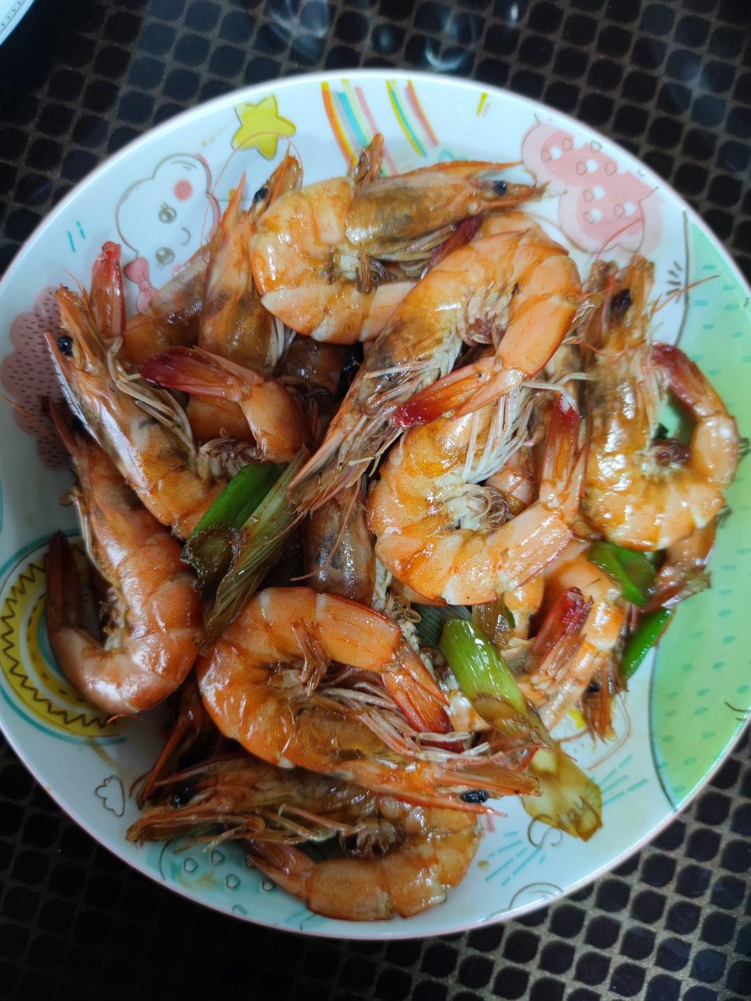 听说这是小朋友最爱吃的红烧虾🦐