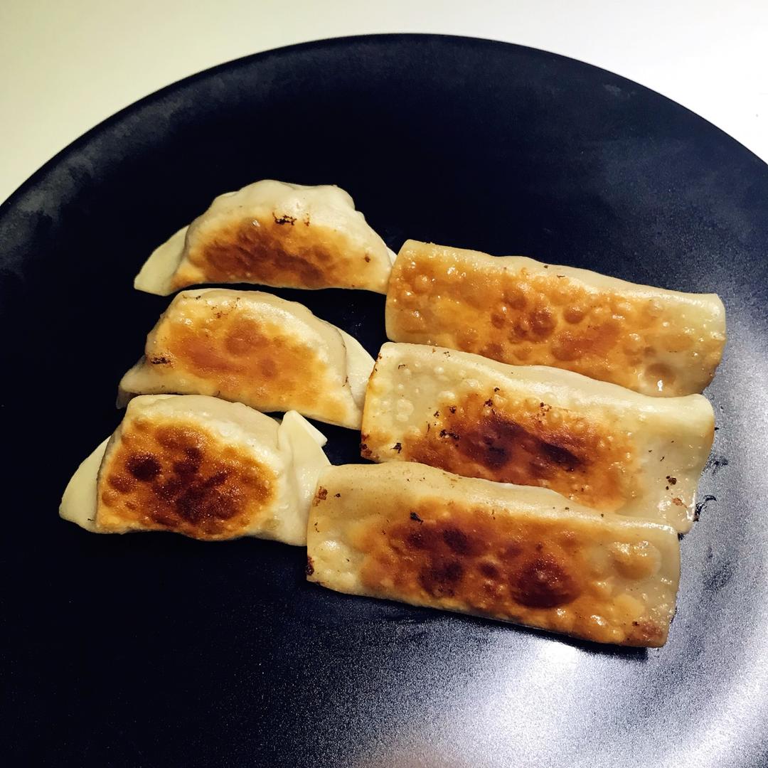黑椒牛肉锅贴