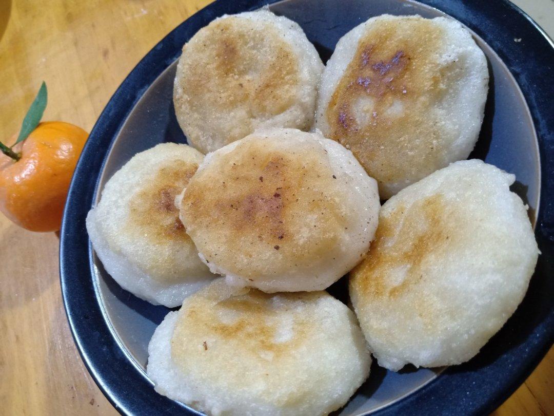 小馋猫厨神做的煎糍粑