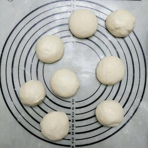 手揉甜面包～豆沙千层包和豆沙卷的做法 步骤7