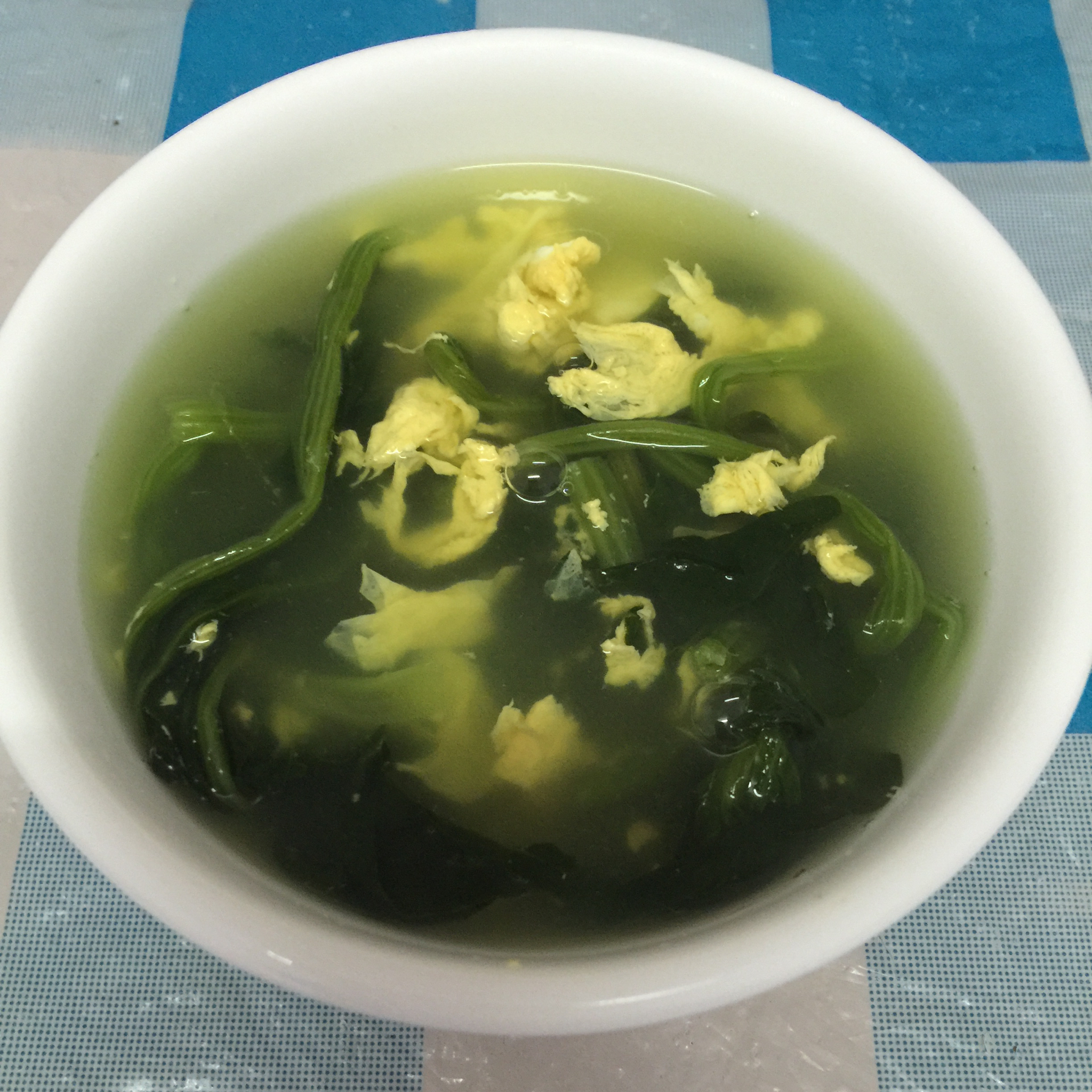 菠菜鸡蛋汤