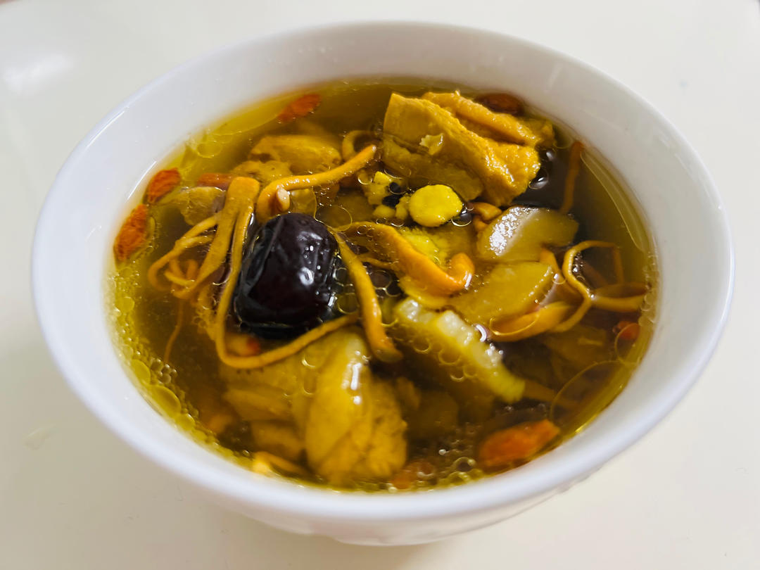 ㊙️富含蛋白质的靓汤‼️虫草干贝鸡汤 ‼️汉美驰慢炖锅